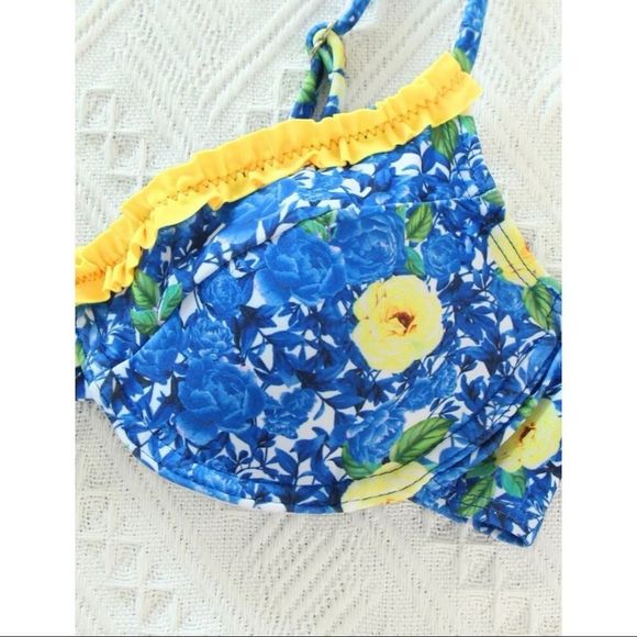 Bikini   - Picture 7 of 9